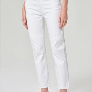 RILEY HIGH RISE STRAIGHT CROP (COMFORT STRETCH)
IN SOUR CREAM